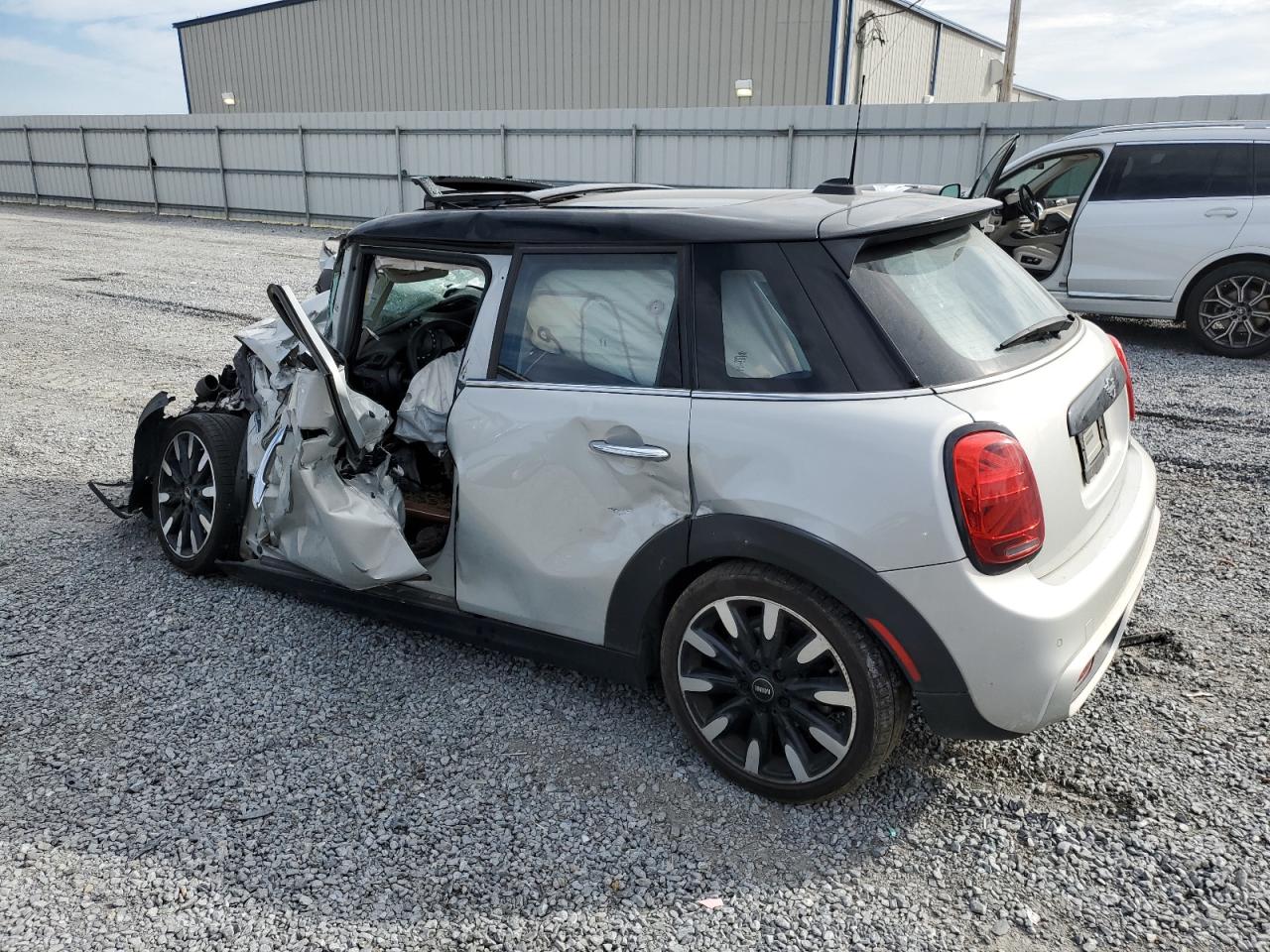 2021 MINI Cooper VIN WMWXU9C04M2P38734 photo 2