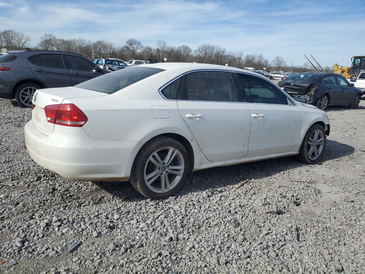 2015 VOLKSWAGEN Passat VIN 1VWBV7A34FC085005 photo 3