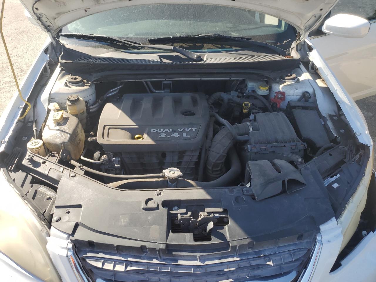 2014 CHRYSLER 200 VIN 1C3CCBAB7EN212196 photo 11