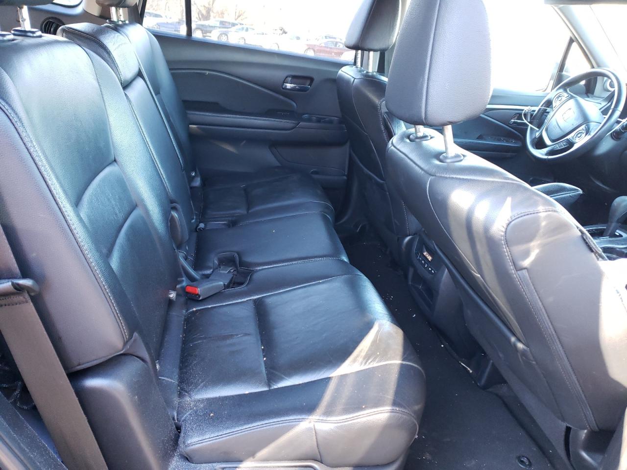 2018 HONDA Pilot VIN 5FNYF6H65JB057701 photo 10