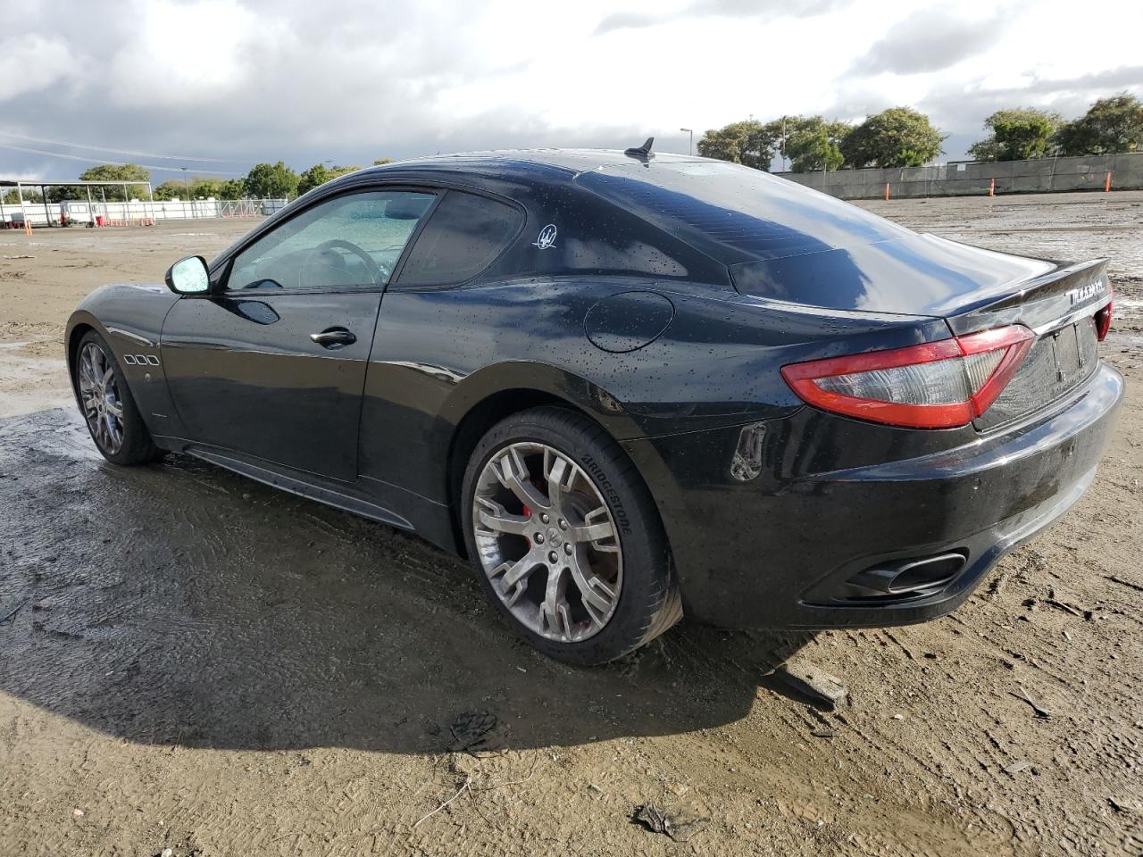 2013 MASERATI Granturismo VIN ZAM45VLA3D0068847 photo 2