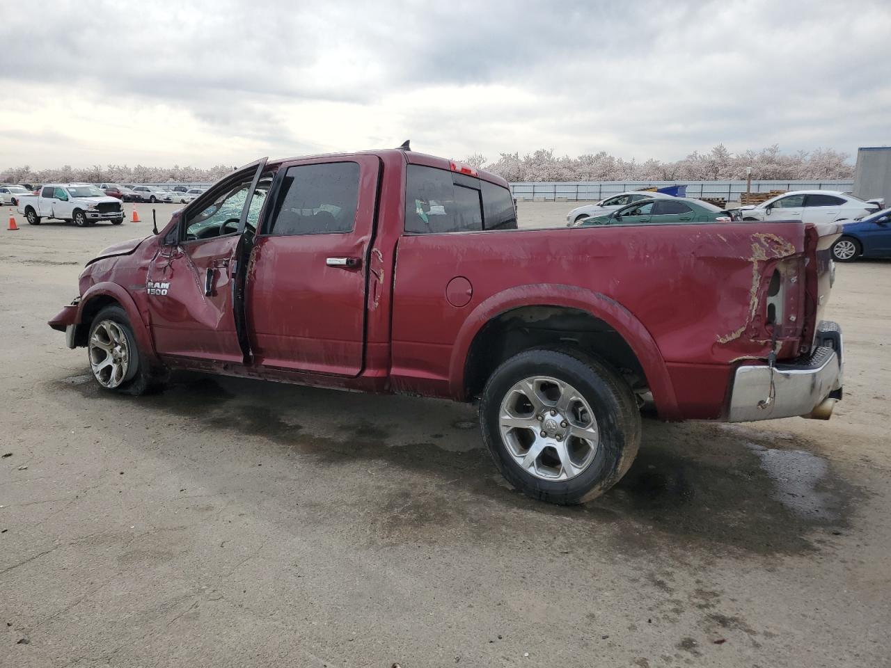 2017 RAM 1500 VIN 1C6RR7VM5HS647745 photo 2