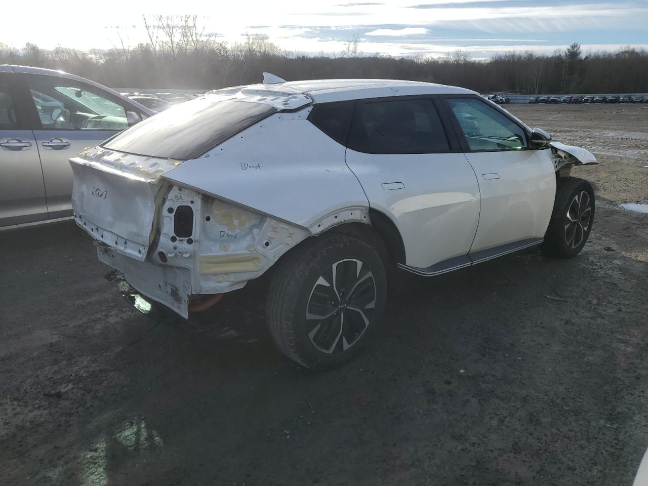 2022 Kia All other VIN KNDC3DLC0N5069802 photo 3