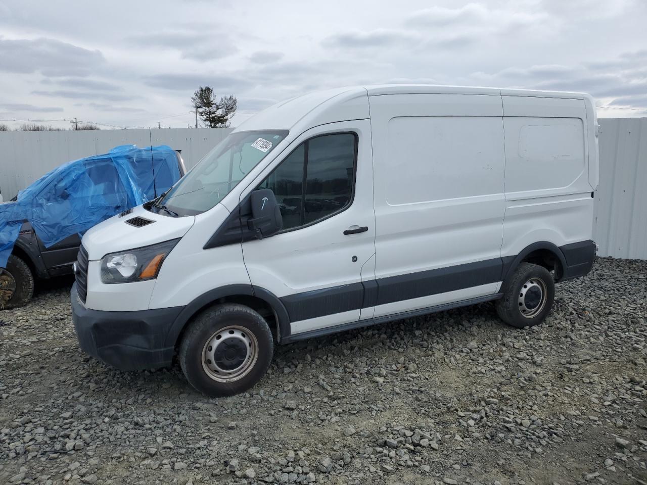 2019 Ford Transit VIN 1FTYR1CM7KKA08505 photo 1