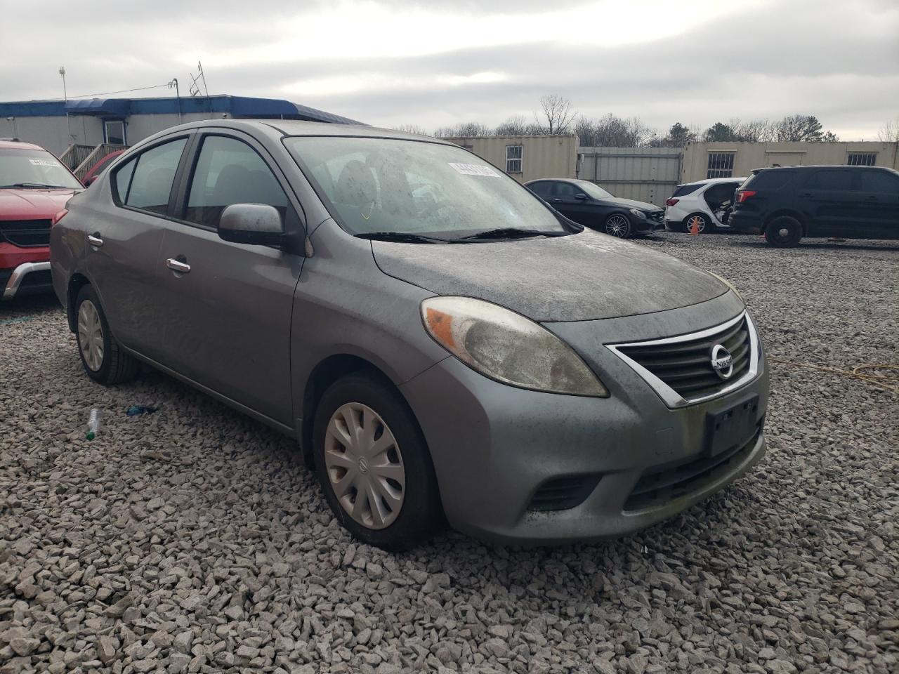 2013 Nissan Versa VIN 3N1CN7AP9DL858999 photo 4