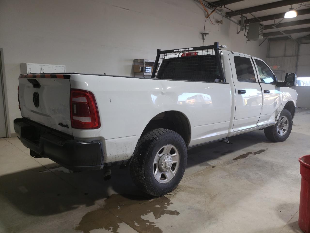 2023 Ram 3500 VIN 3C63R3GJ0PG542246 photo 3