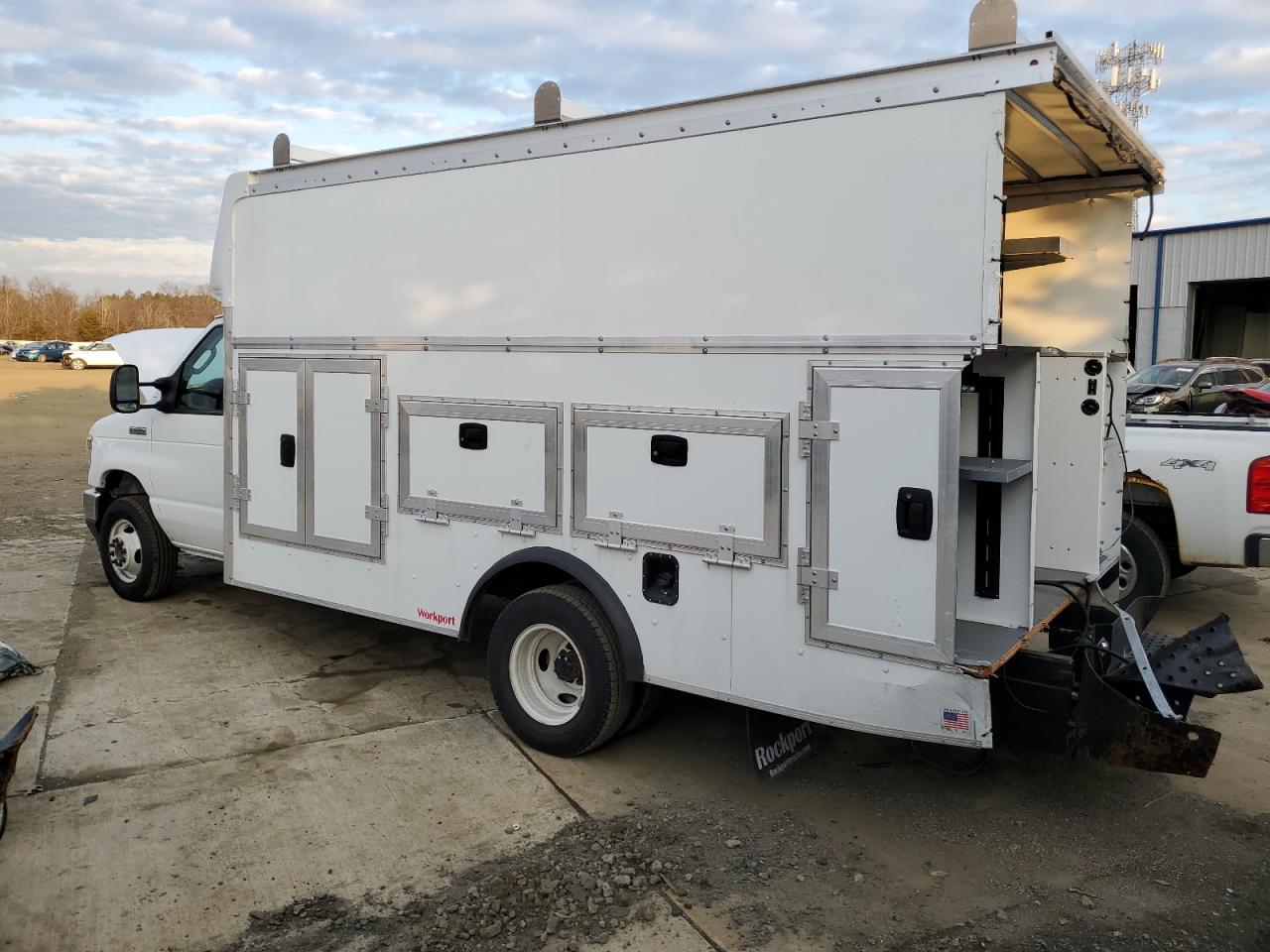 2025 Ford All models VIN 1FDXE4FN5SDD04412 photo 2