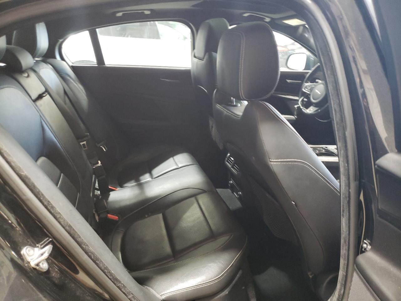 2017 Jaguar Xe VIN SAJAF4BV9HA951050 photo 10