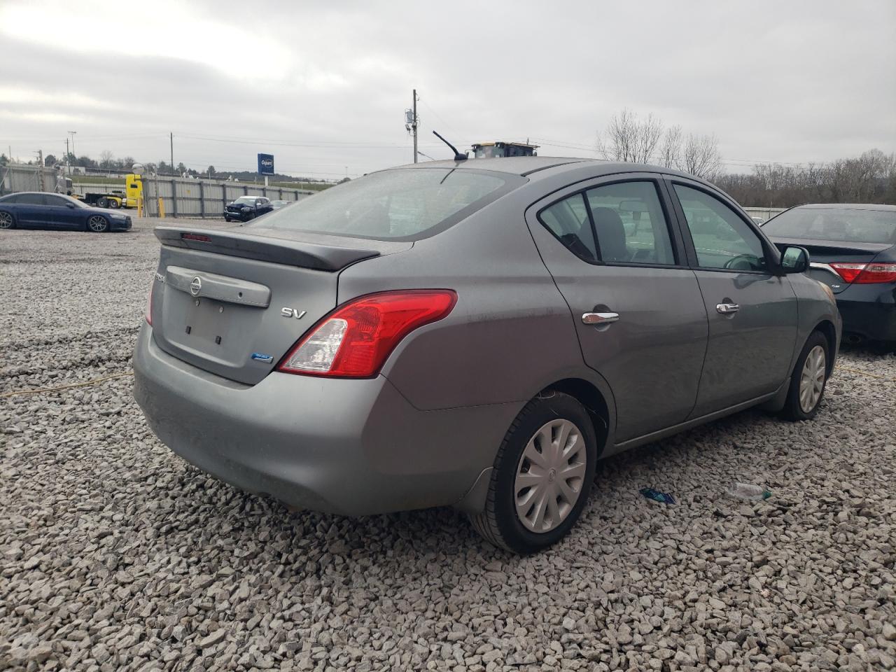 2013 Nissan Versa VIN 3N1CN7AP9DL858999 photo 3