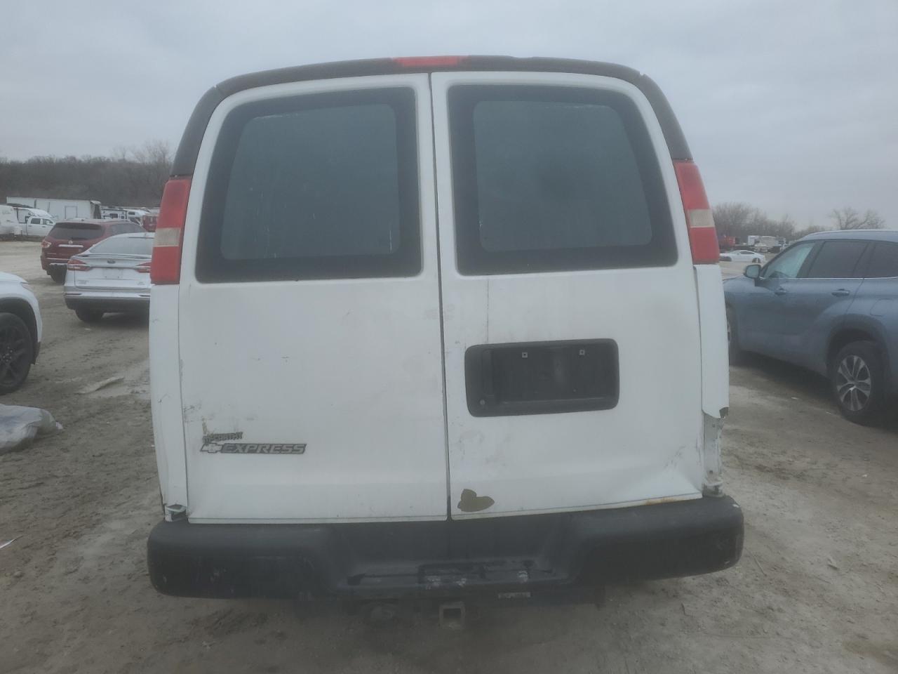 2012 Chevrolet Express VIN 1GCWGFCA1C1202521 photo 6