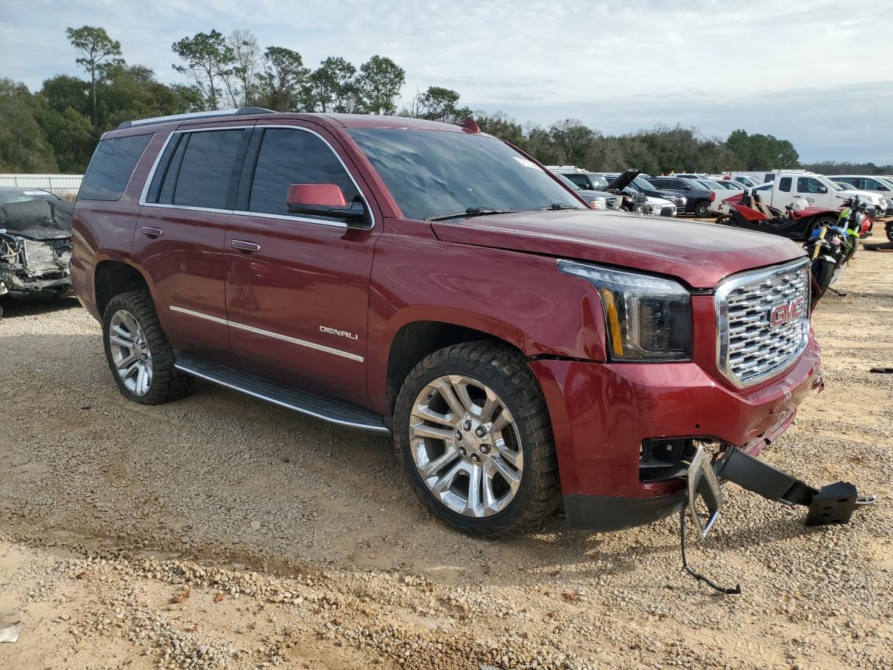 2018 GMC Yukon VIN 1GKS2CKJ8JR212060 photo 4