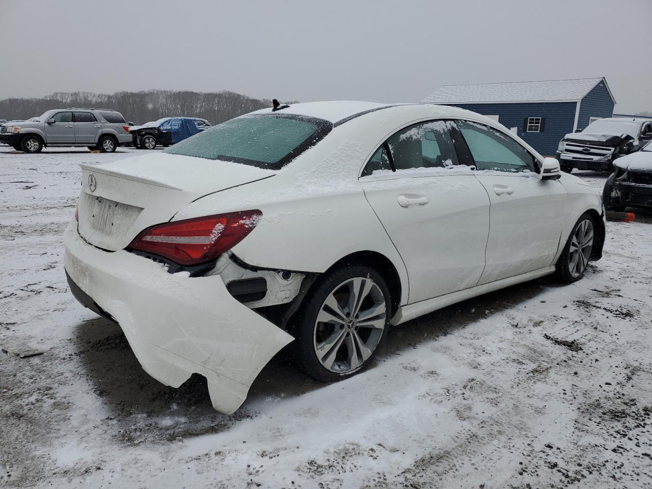 2019 Mercedes-Benz Cla-class VIN WDDSJ4EB7KN775608 photo 3