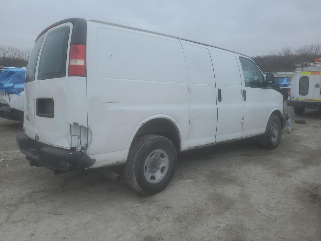2012 Chevrolet Express VIN 1GCWGFCA1C1202521 photo 3