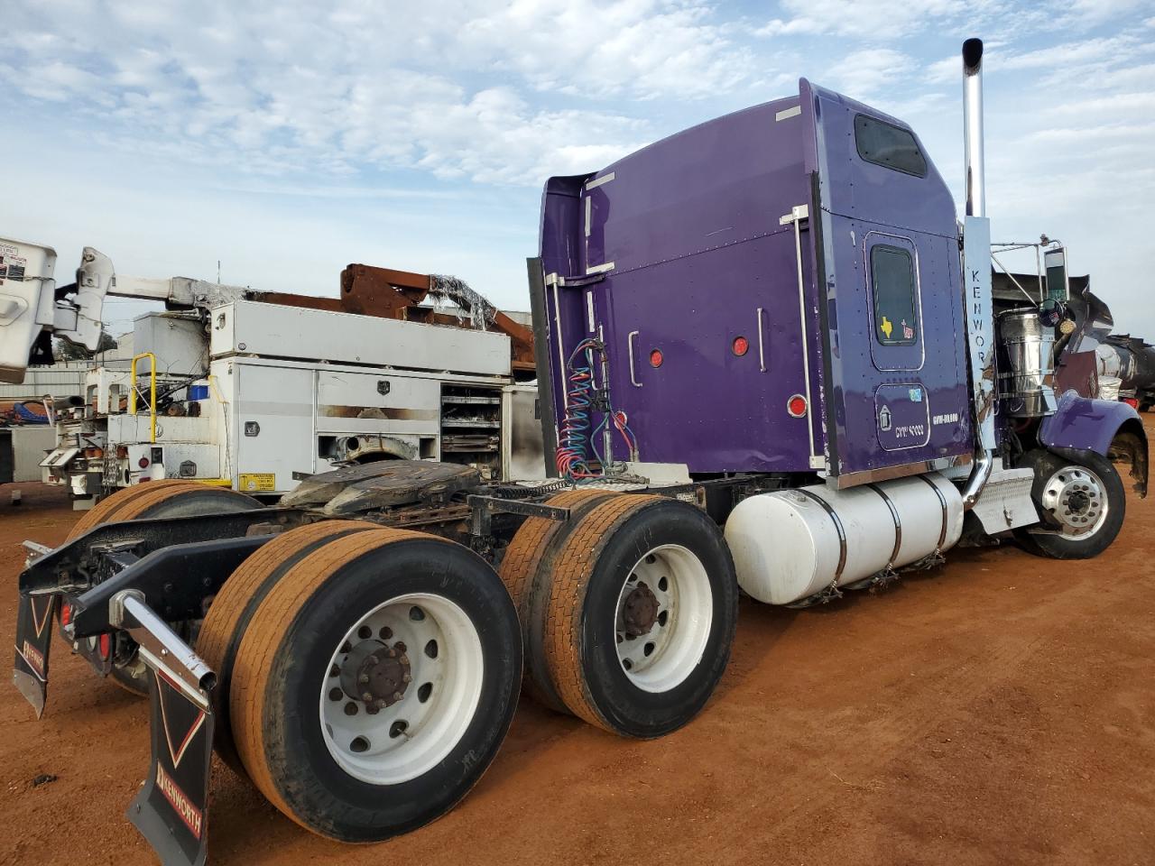 2000 KENWORTH All models VIN 1XKWDB9X5YR848171 photo 4