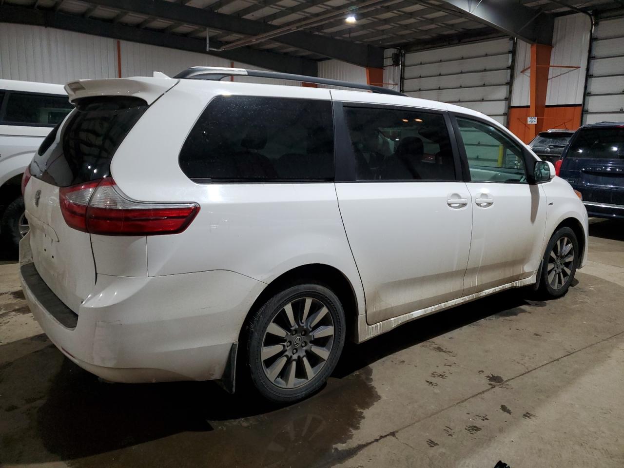 2019 TOYOTA Sienna le VIN 5TDJZ3DC4KS215557 photo 3