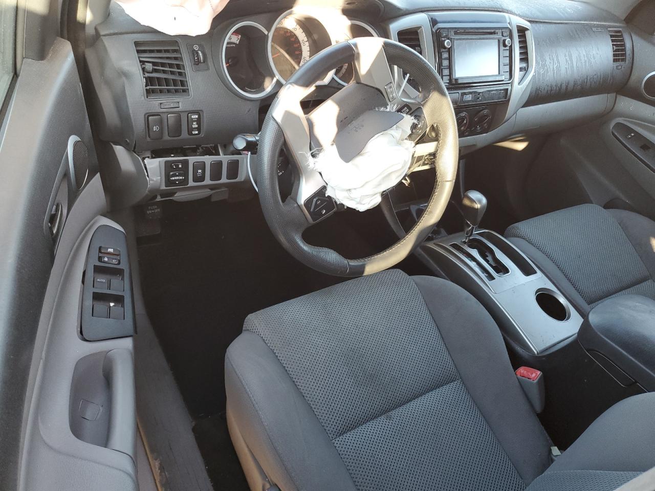 2014 Toyota Tacoma VIN 3TMJU4GN5EM173602 photo 8