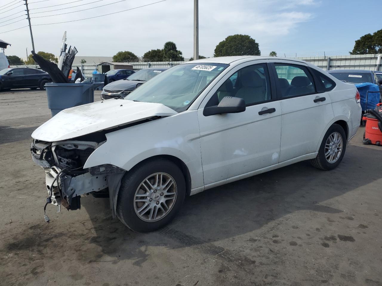 2009 FORD Focus VIN 1FAHP35N79W195034 photo 1