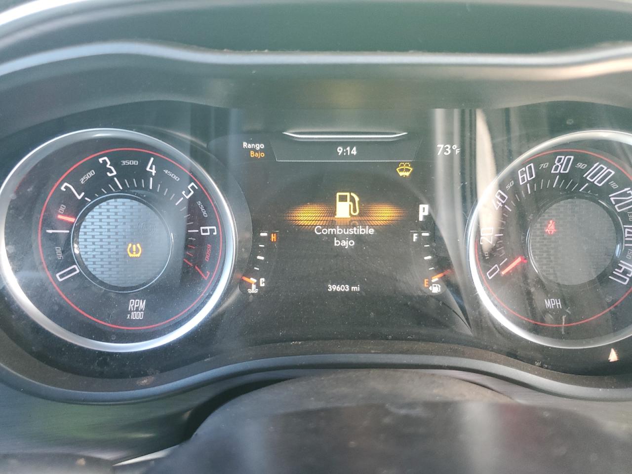 2017 Dodge Challenger VIN 2C3CDZAG6HH613494 photo 9