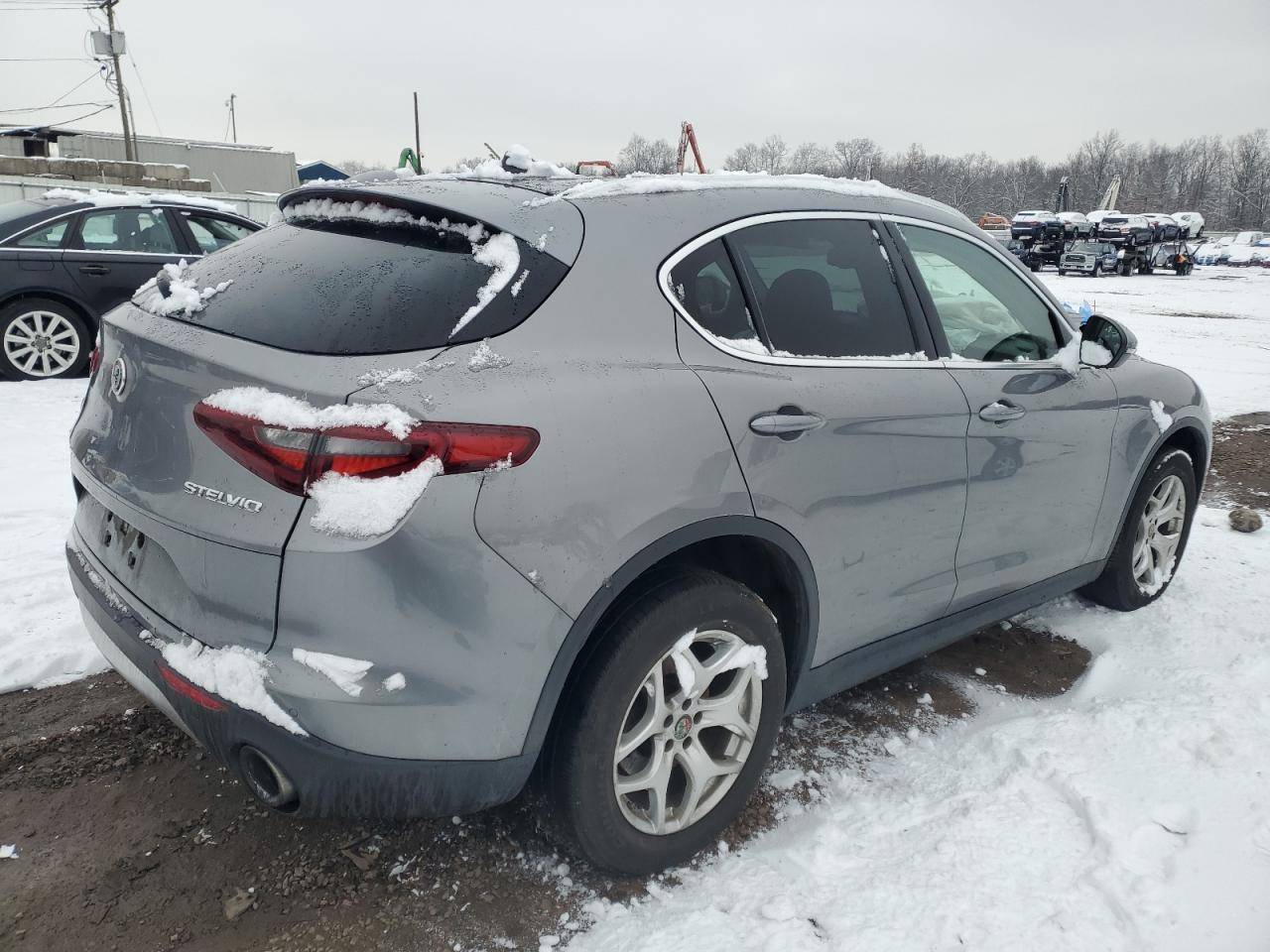 2021 Alfa Stelvio VIN ZASPAKAN4M7D18791 photo 3