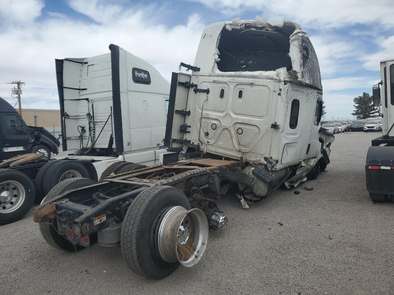 2022 FREIGHTLINER All other VIN 3AKJHHDR6NSMZ1018 photo 4