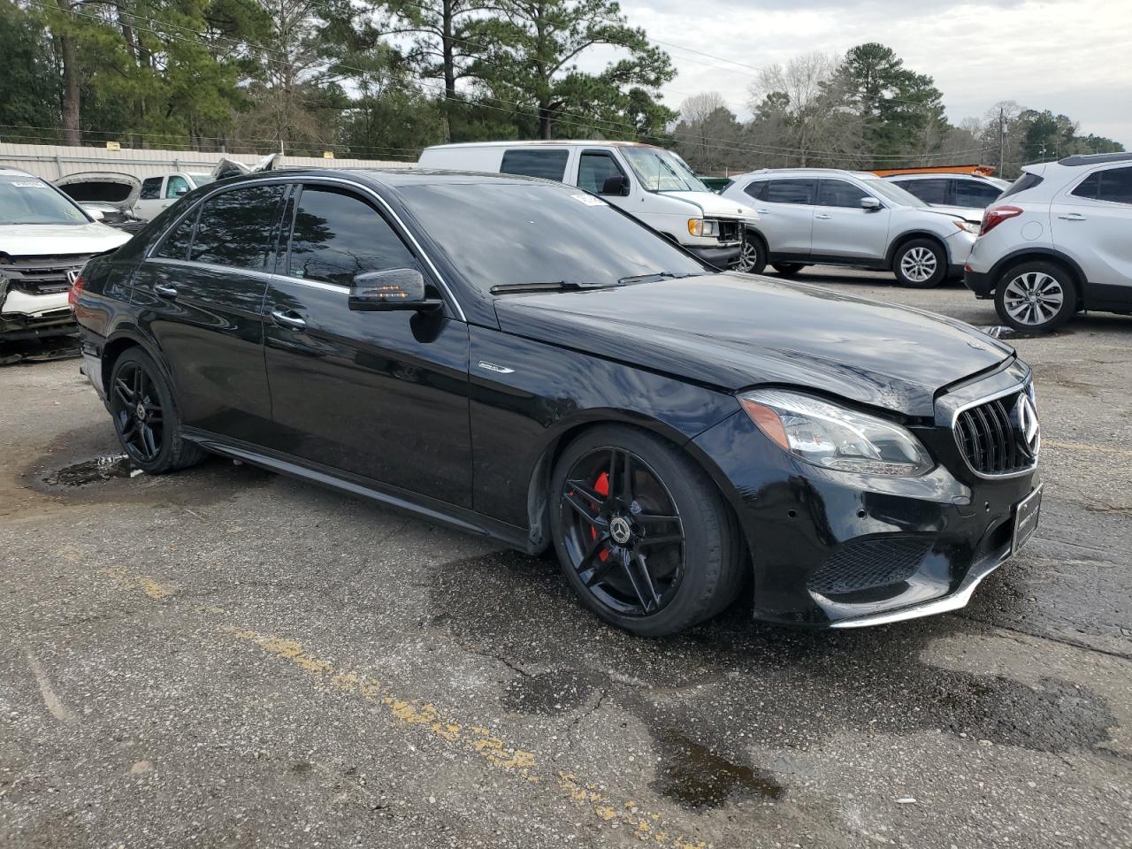 2015 Mercedes-Benz E-class VIN WDDHF8JBXFB114218 photo 4