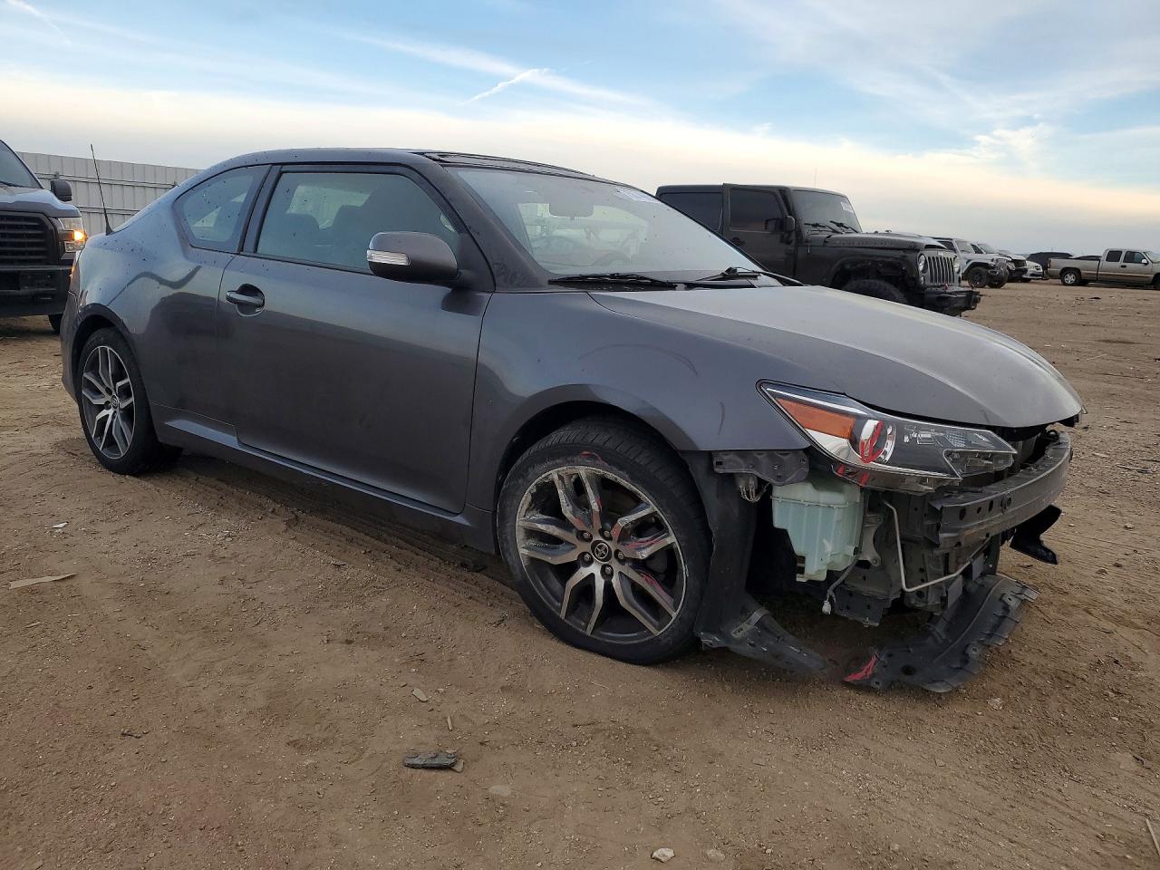 2015 Toyota Scion VIN JTKJF5C76FJ010648 photo 4