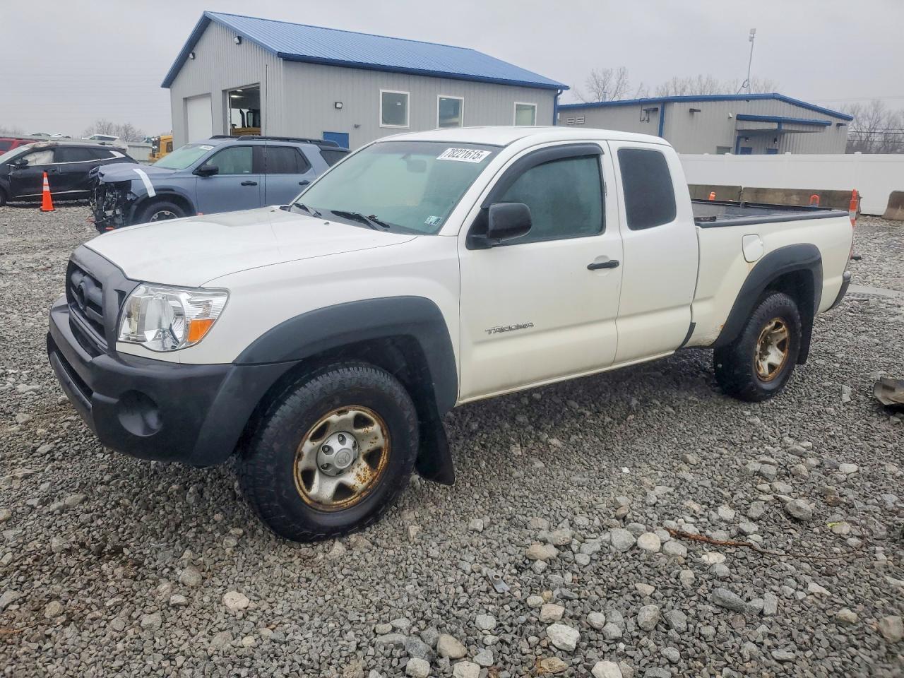 2011 Toyota Tacoma VIN 5TFUU4EN6BX011922 photo 1