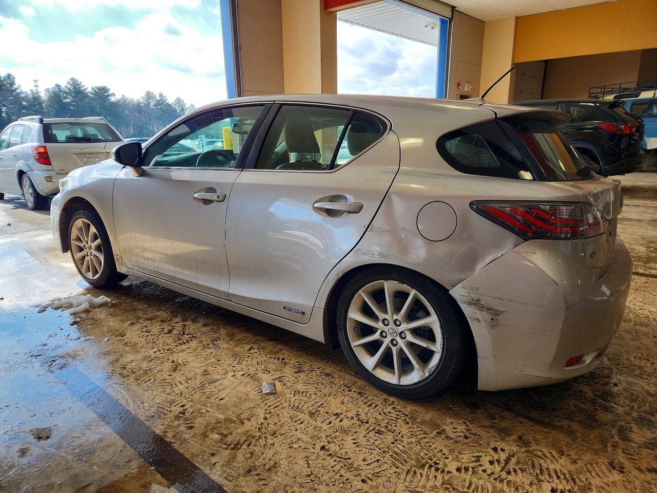 2013 Lexus Ct 200 VIN JTHKD5BH4D2171114 photo 2