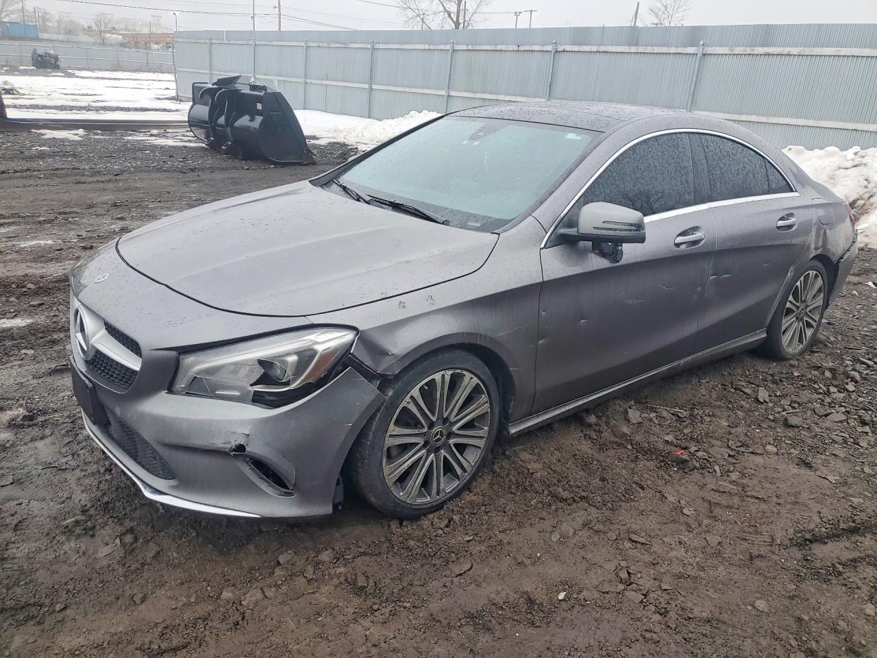 2019 Mercedes-Benz Cla-class VIN WDDSJ4GBXKN767807 photo 1