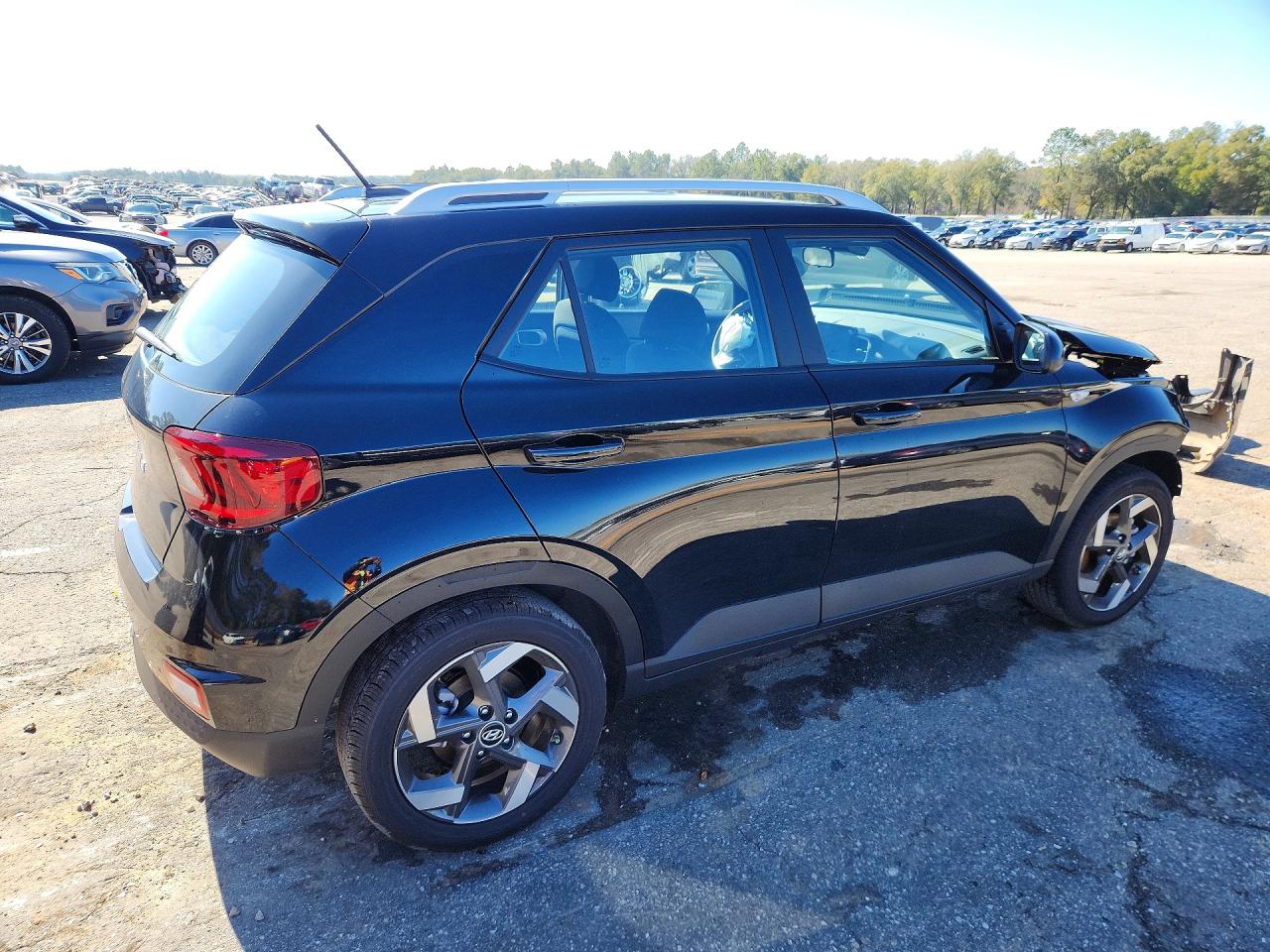 2026 Hyundai Venue VIN KMHRC8A31TU427539 photo 3