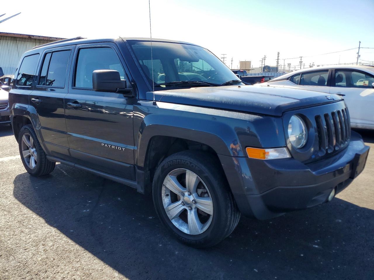 2015 Jeep Patriot VIN 1C4NJPFB6FD281033 photo 4