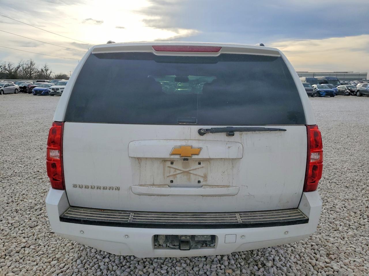 2014 Chevrolet Suburban VIN 1GNSCHE09ER136600 photo 6