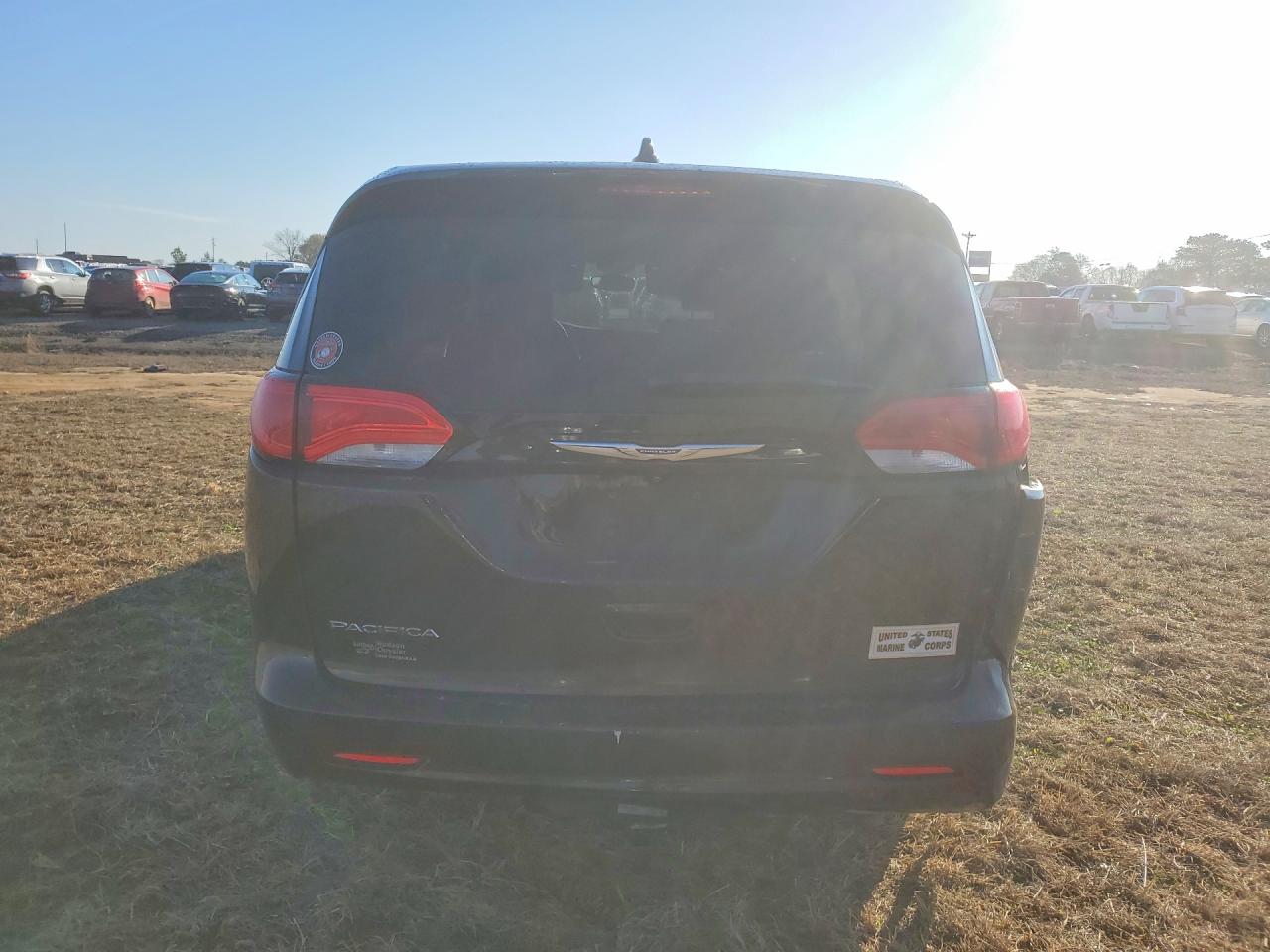 2017 Chrysler Pacifica VIN 2C4RC1CG6HR703942 photo 6