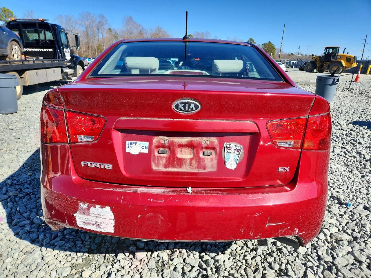 2011 Kia Forte VIN KNAFU4A21B5892042 photo 6