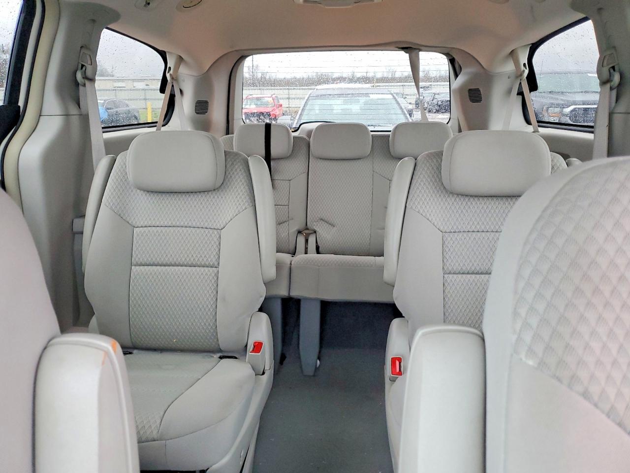 2010 Chrysler Minivan VIN 2A4RR5D12AR151971 photo 10