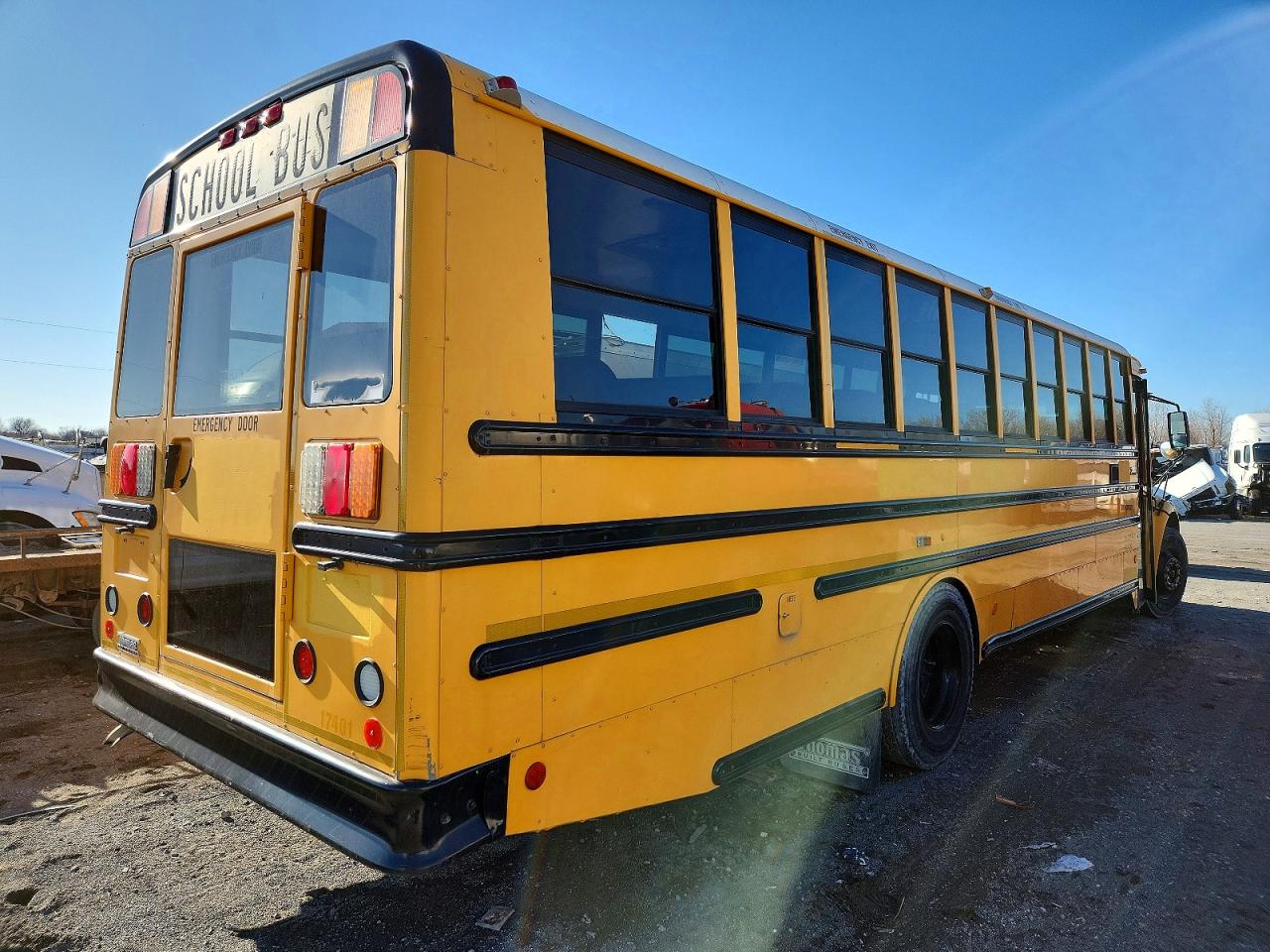 2010 FREIGLINER Saf-t-line VIN 4UZABRDT6ACAN9656 photo 4