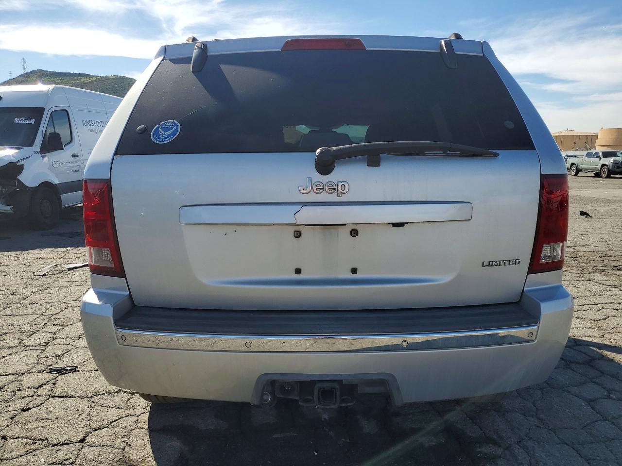 2005 Jeep Cherokee VIN 1J8HS58N55C590978 photo 6