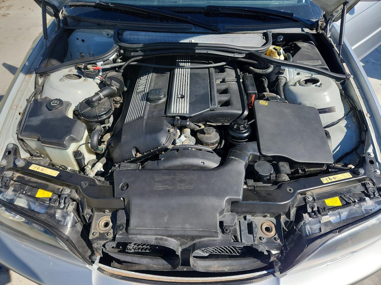 2005 BMW 3 series VIN WBABW53405PL53160 photo 11