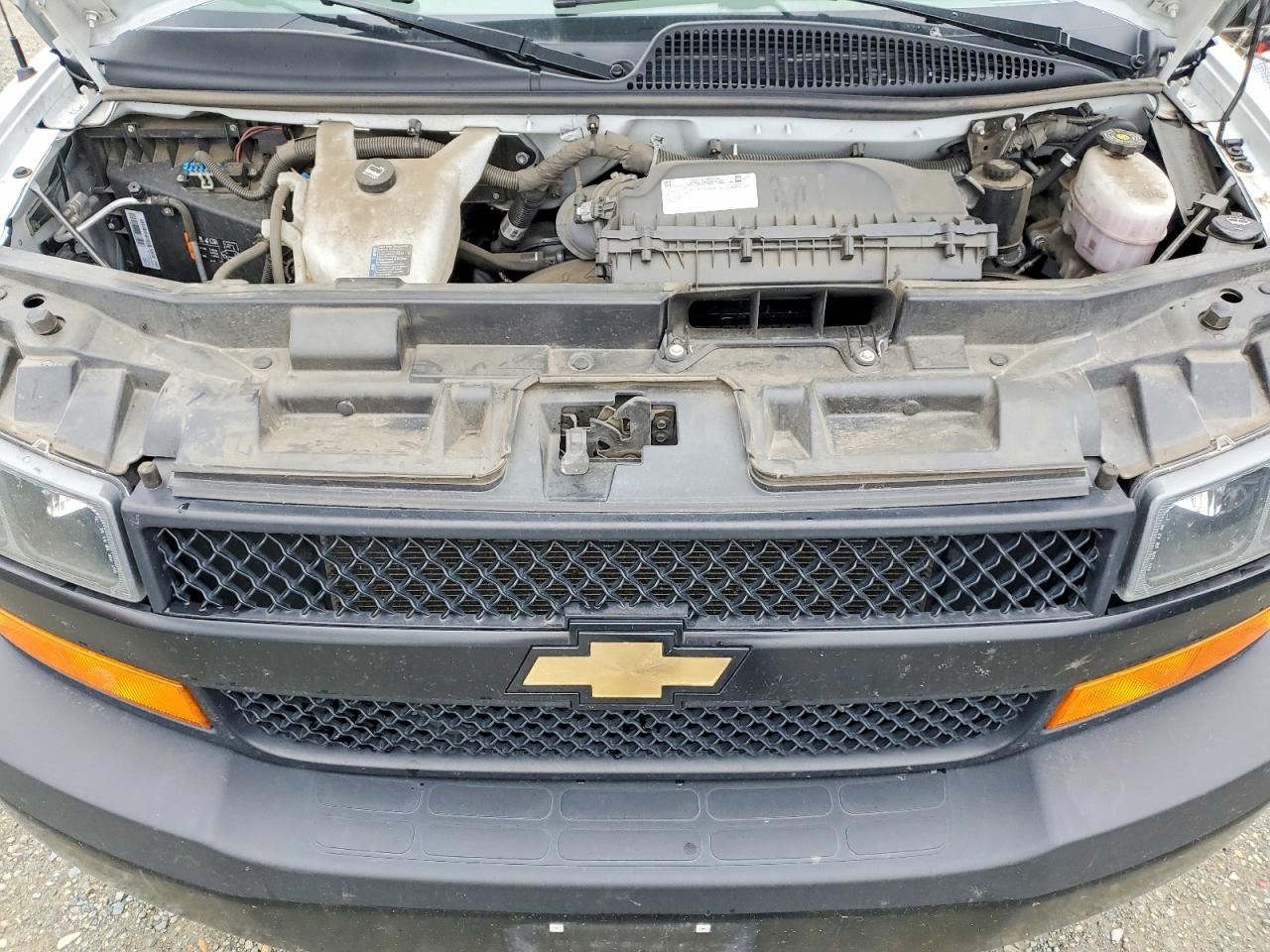 2023 CHEV Express VIN 1GCWGAFP1P1213575 photo 12