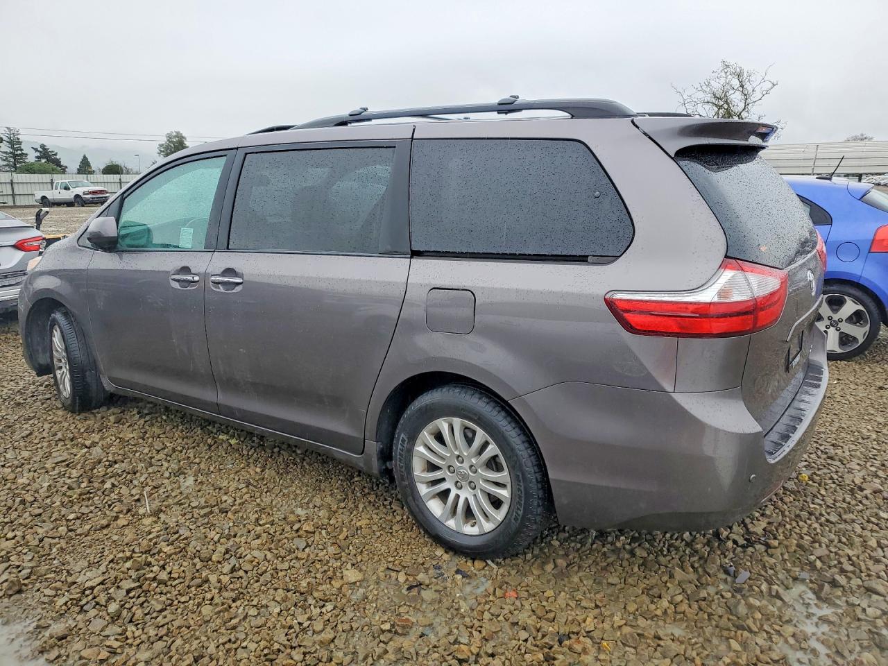 2017 Toyota All models VIN 5TDYZ3DC9HS861216 photo 2