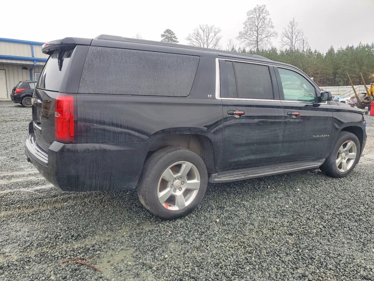 2016 CHEV Suburban VIN 1GNSKHKC0GR146145 photo 4
