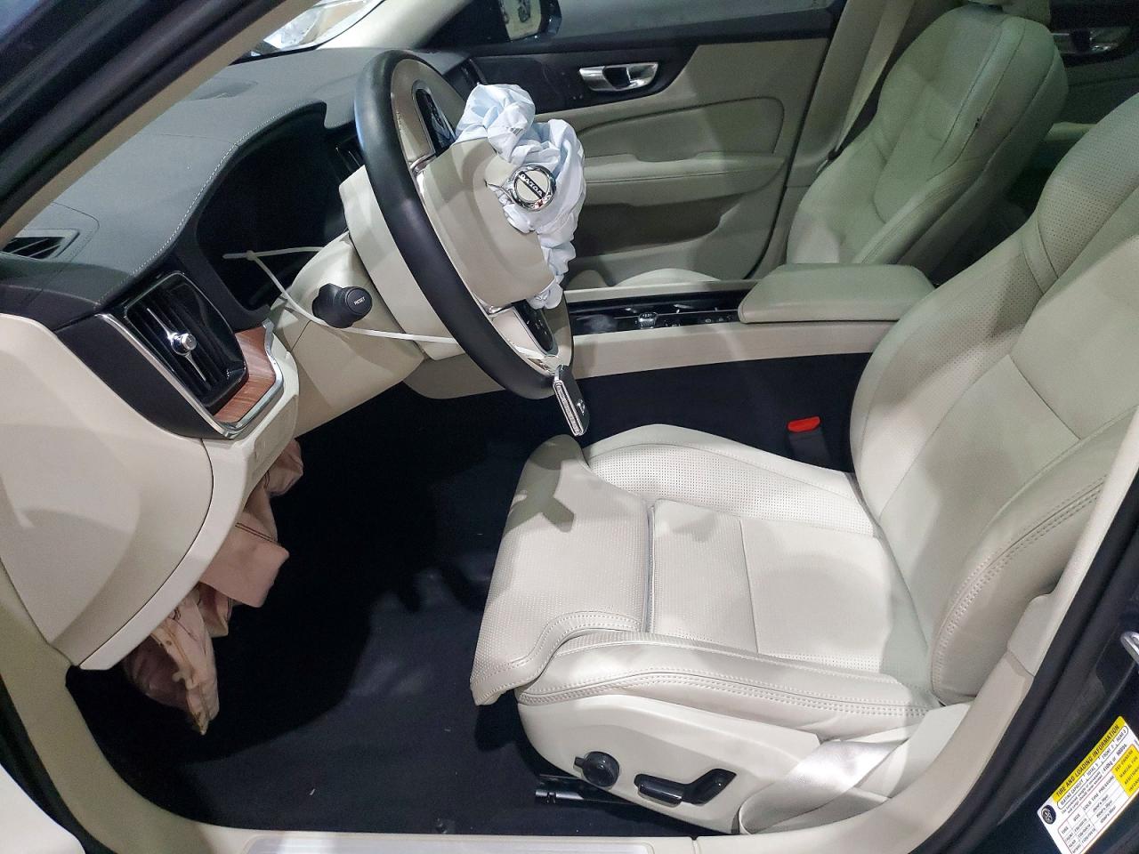 2020 Volvo V60 VIN YV4102WK1L1048787 photo 7