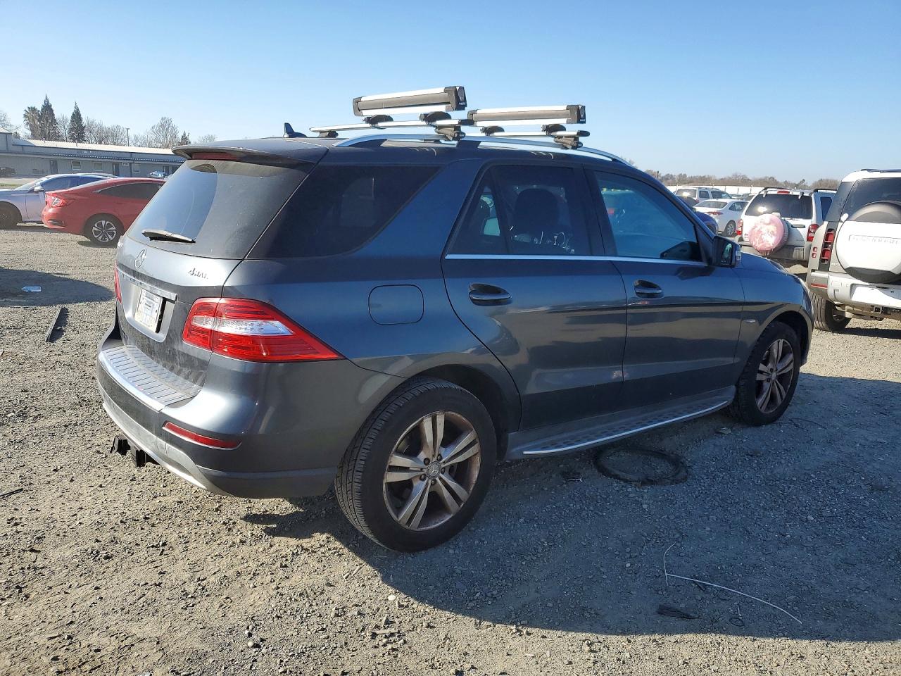 2012 Mercedes-Benz M-class VIN 4JGDA5HB5CA023429 photo 3
