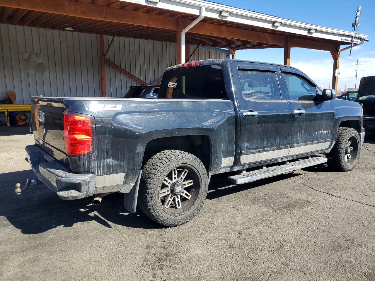 2015 Chevrolet All models VIN 3GCUKREC7FG488824 photo 3
