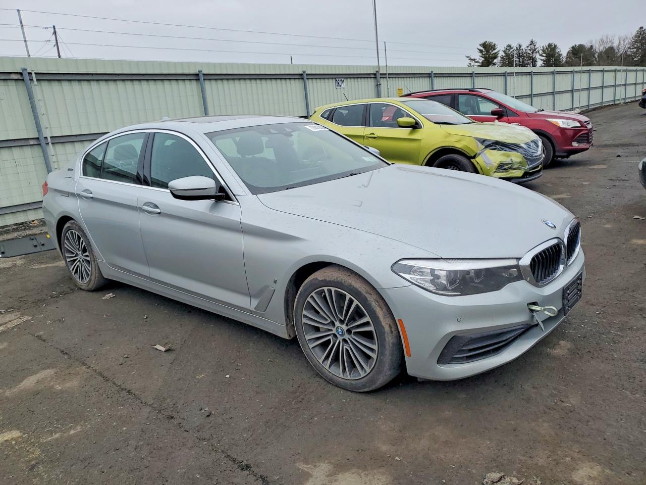 2019 BMW 5 series VIN WBAJB1C5XKB376270 photo 4