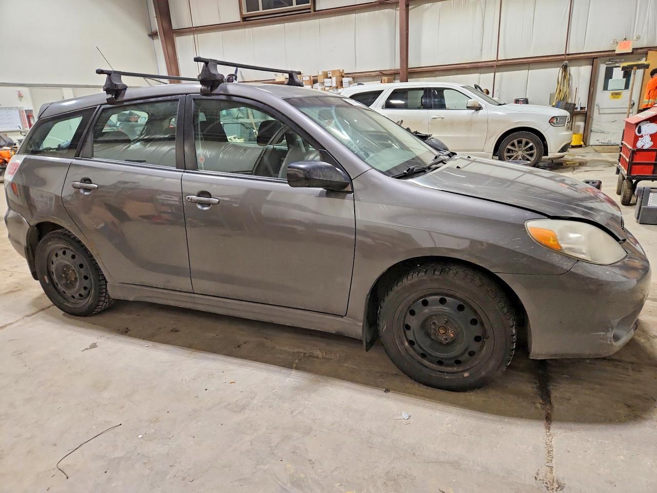 2006 Toyota Matrix VIN 2T1KR32EX6C563029 photo 4