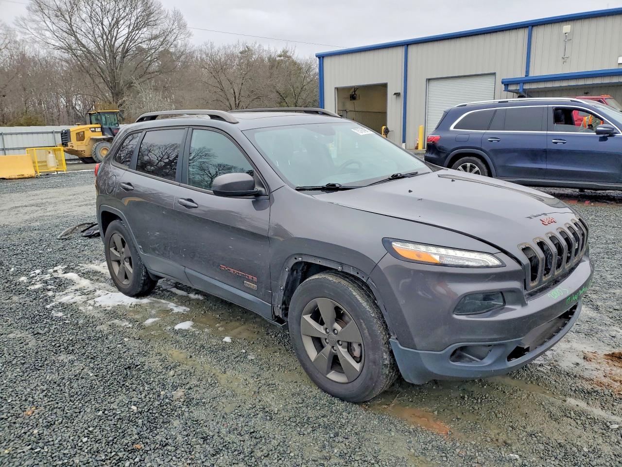 2017 Jeep Grand cher VIN 1C4PJMCS8HW546912 photo 4