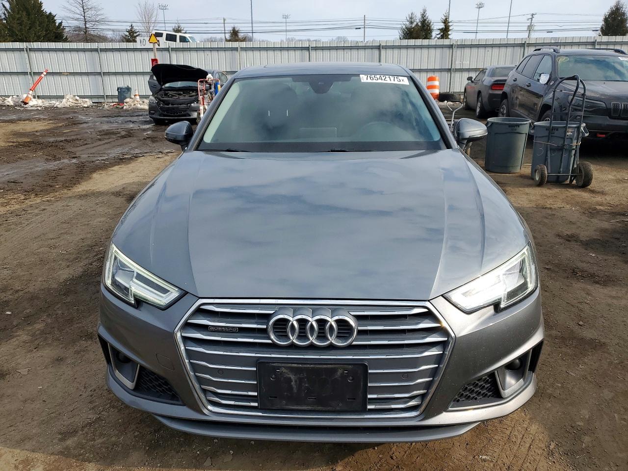 2019 Audi A4 VIN WAUENAF48KN001827 photo 5