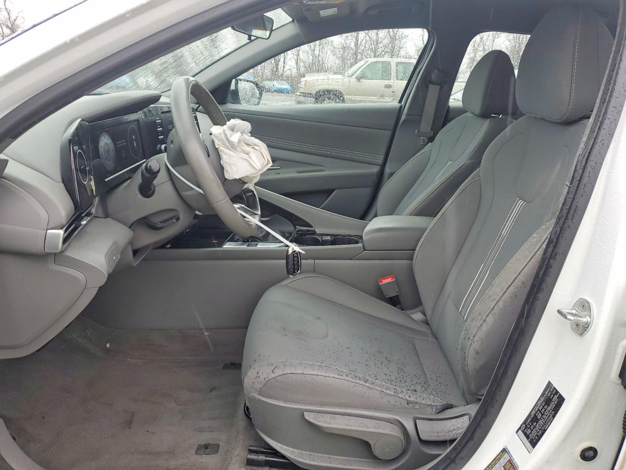 2022 Hyundai Elantra VIN 5NPLS4AG5NH068136 photo 7