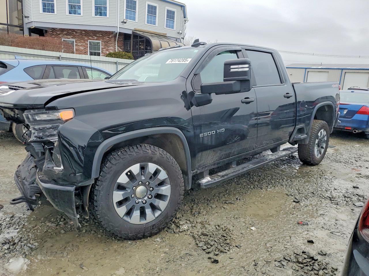 2022 Chevrolet All models VIN 2GC4YME75N1240468 photo 1